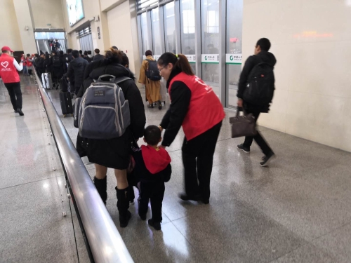 雁荡山管委会团委开展“学雷锋”志愿服务活动5.jpg